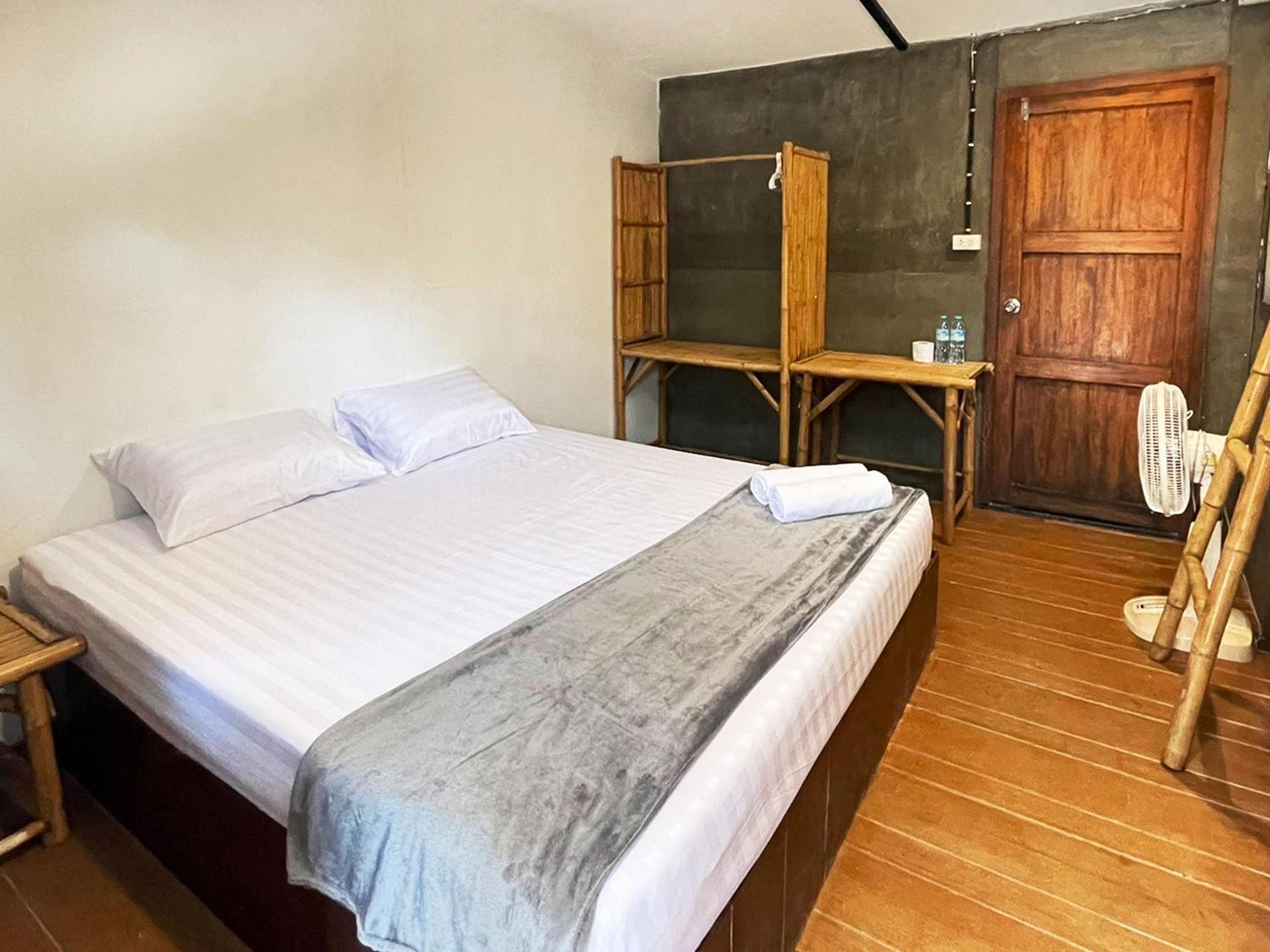 Little Hut Hotel เกาะพยาม ภายนอก รูปภาพ