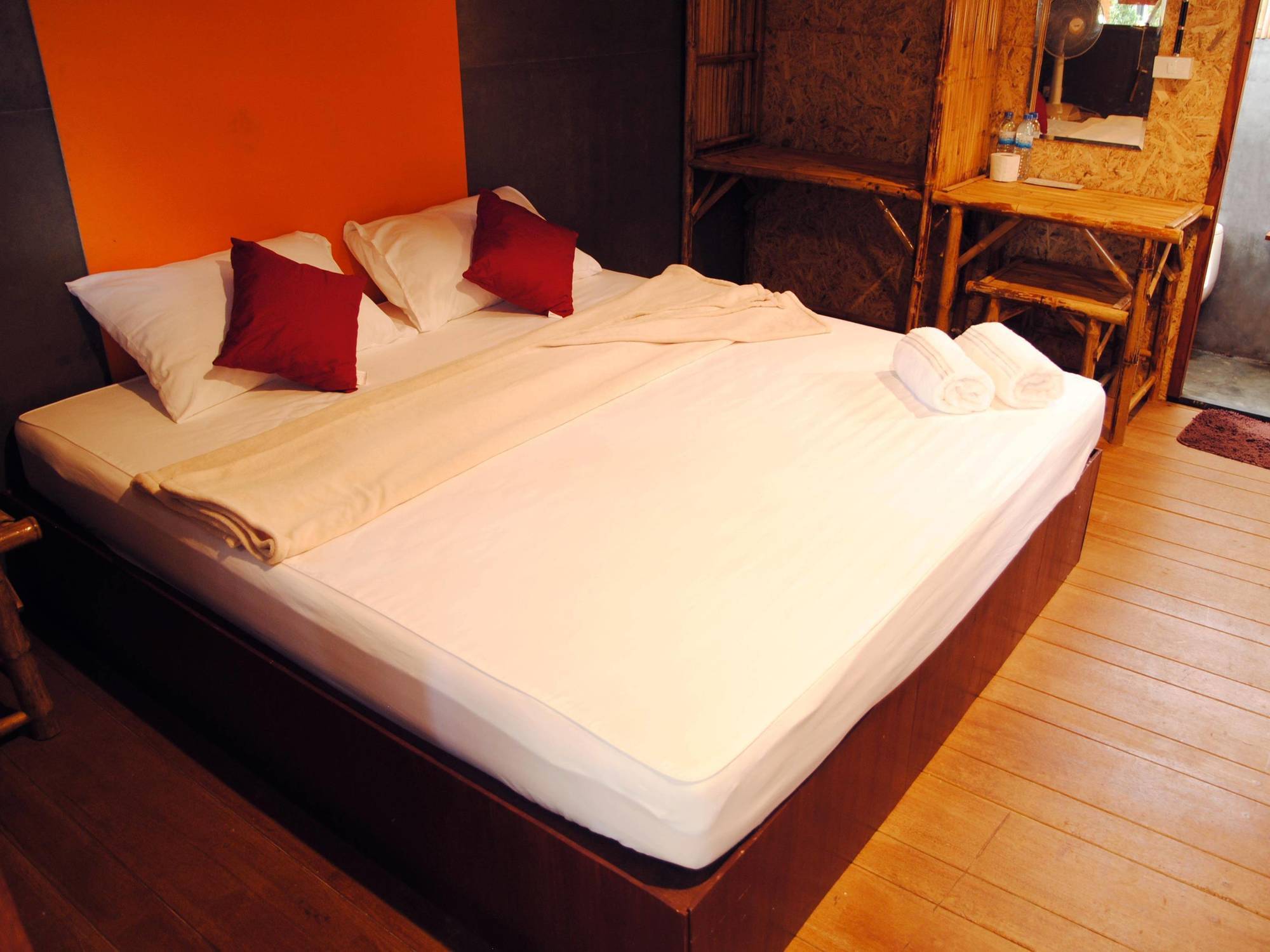 Little Hut Hotel เกาะพยาม ภายนอก รูปภาพ