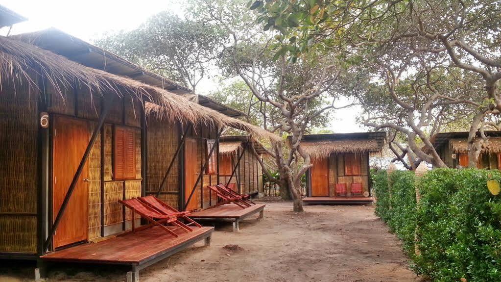 Little Hut Hotel เกาะพยาม ภายนอก รูปภาพ